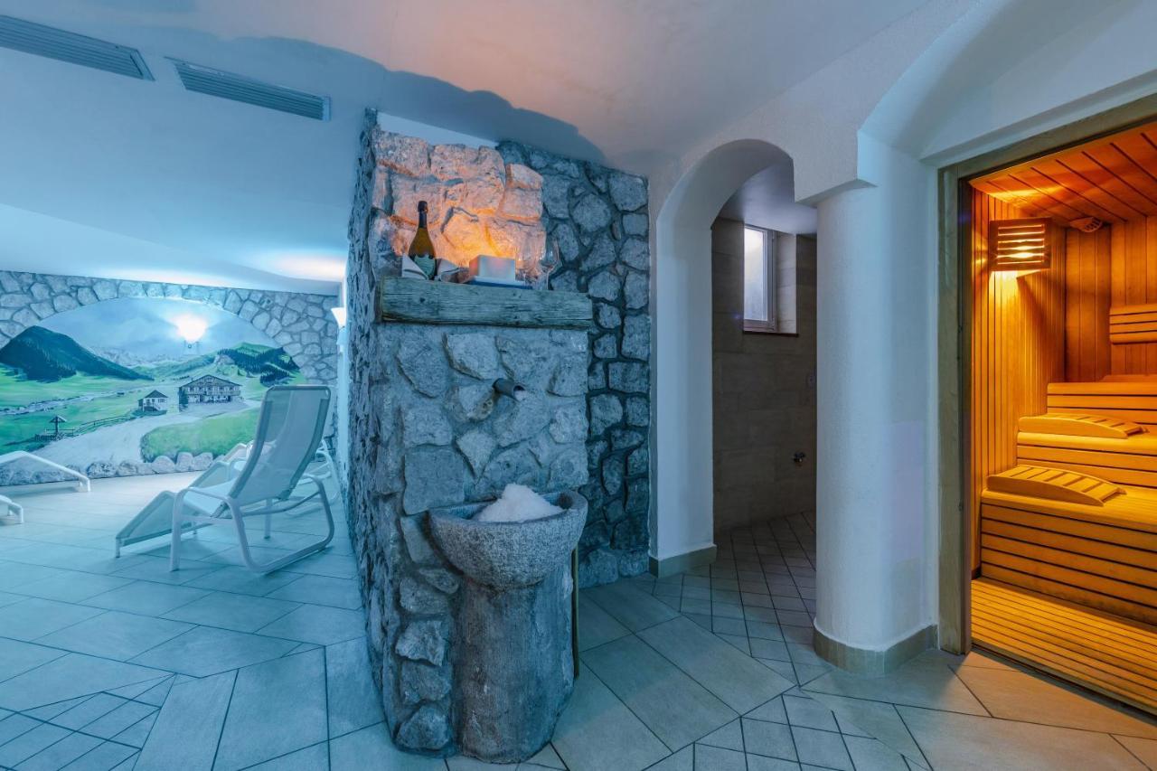 Hotel Ramon Кампителло-ди-Фасса Экстерьер фото