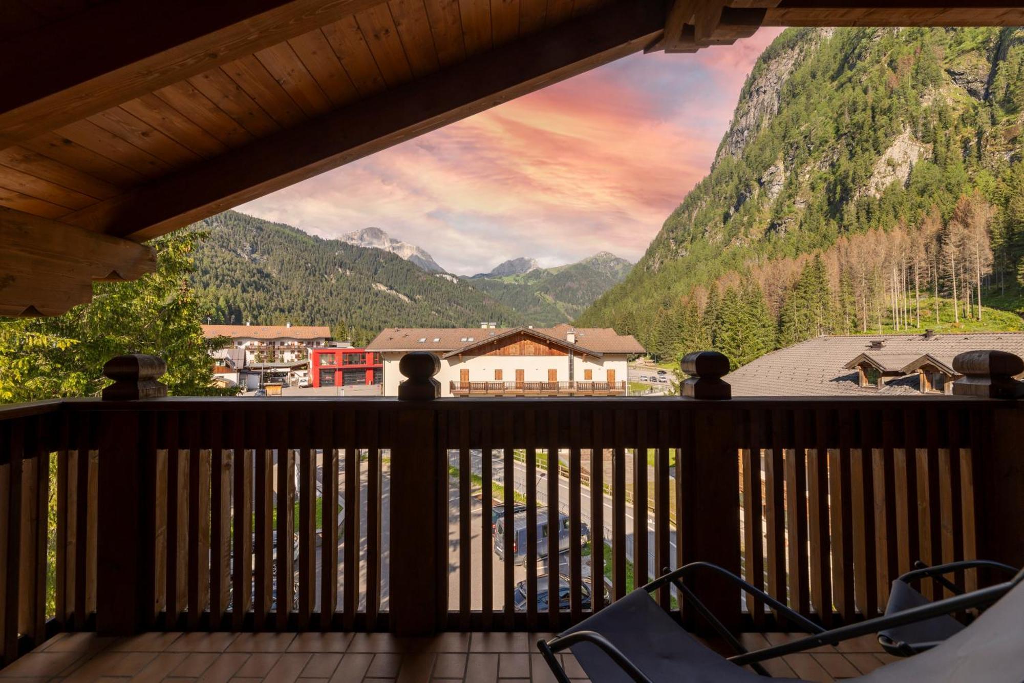 Hotel Ramon Кампителло-ди-Фасса Экстерьер фото