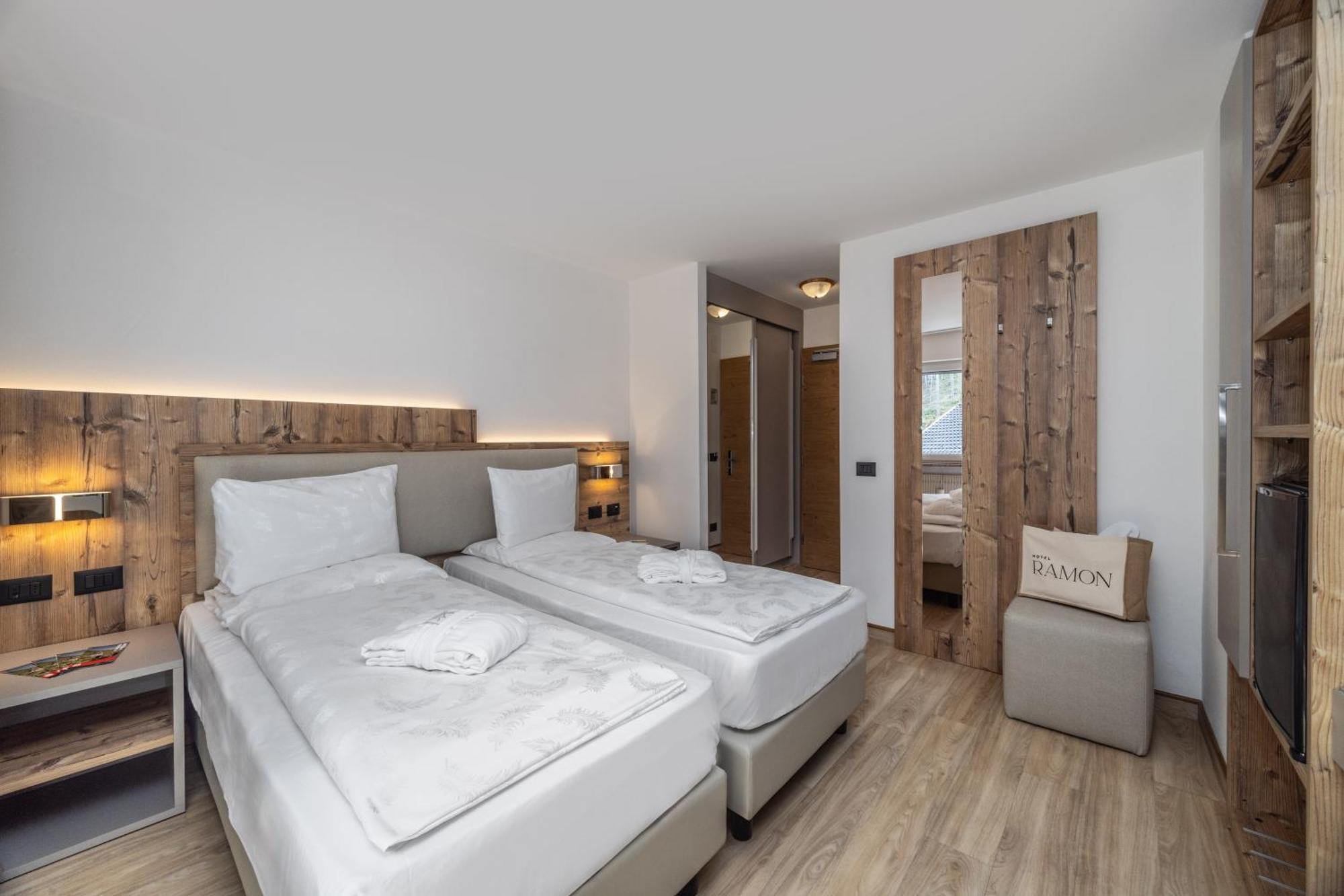 Hotel Ramon Кампителло-ди-Фасса Экстерьер фото