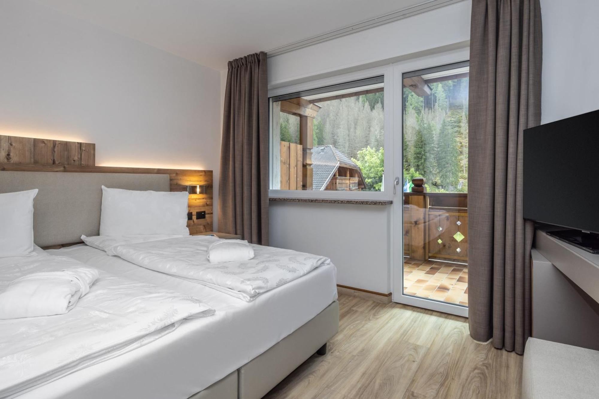 Hotel Ramon Кампителло-ди-Фасса Экстерьер фото