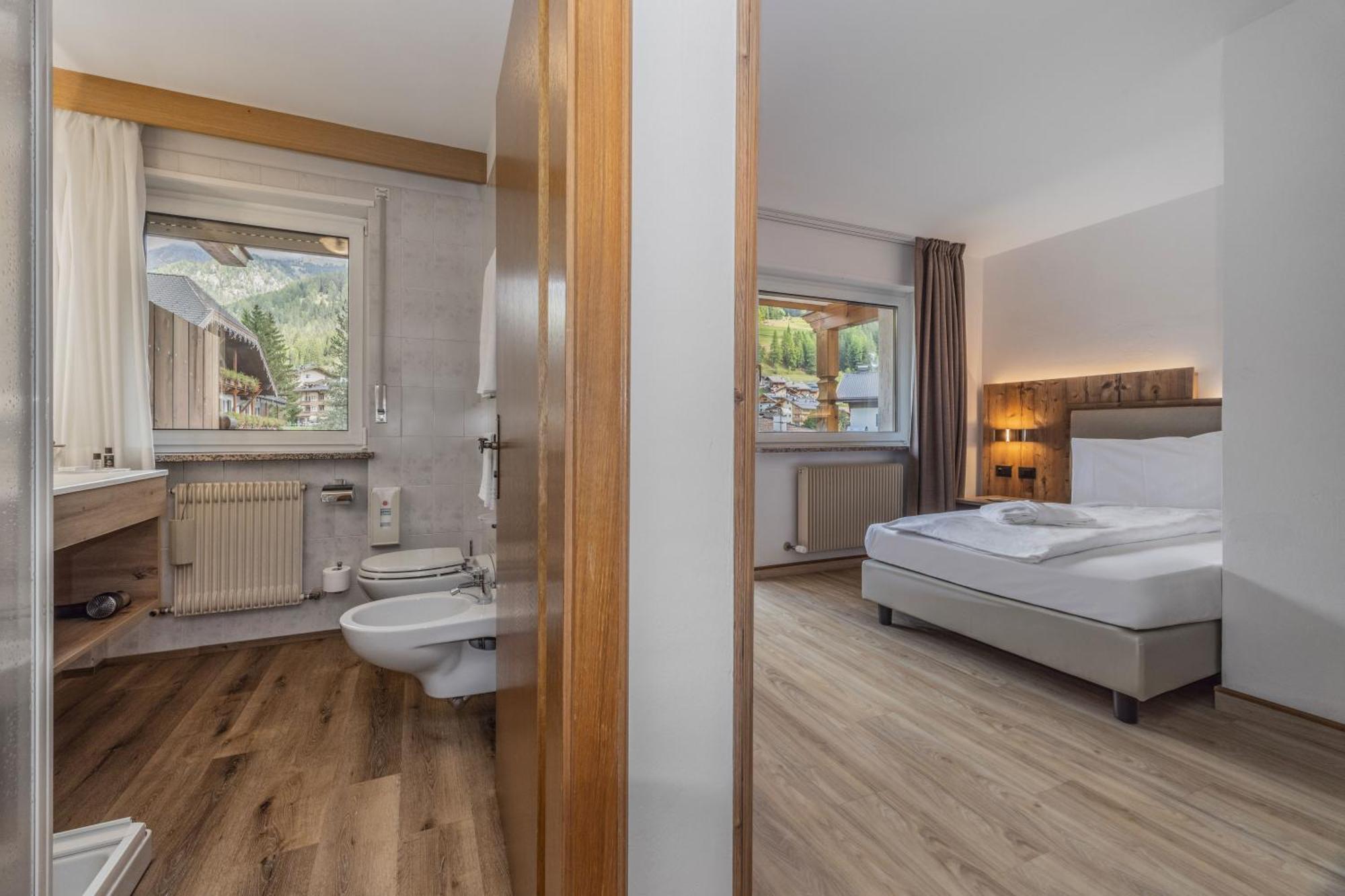 Hotel Ramon Кампителло-ди-Фасса Экстерьер фото